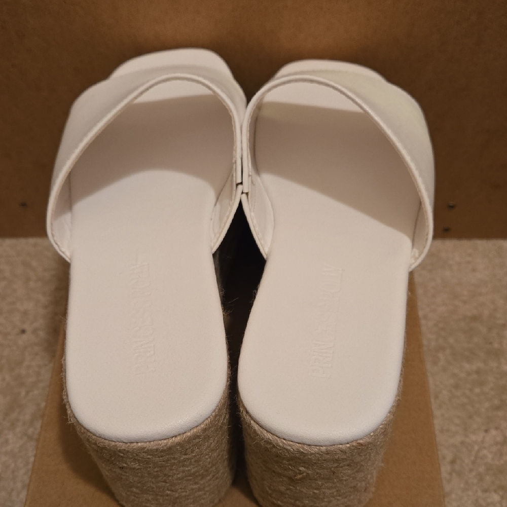 Princess Polly White Platform Slides - Picture 6 of 7